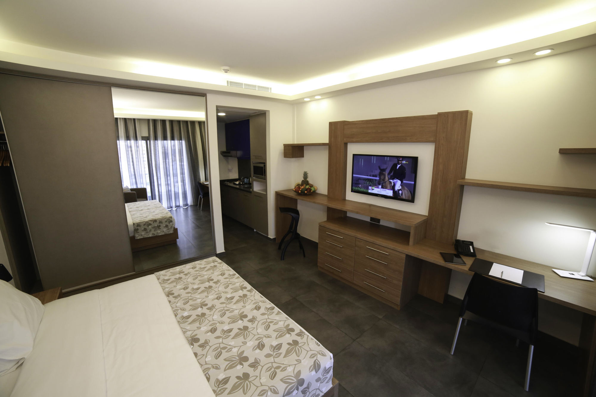 Urban Central Suites - Бейрут Екстериор снимка