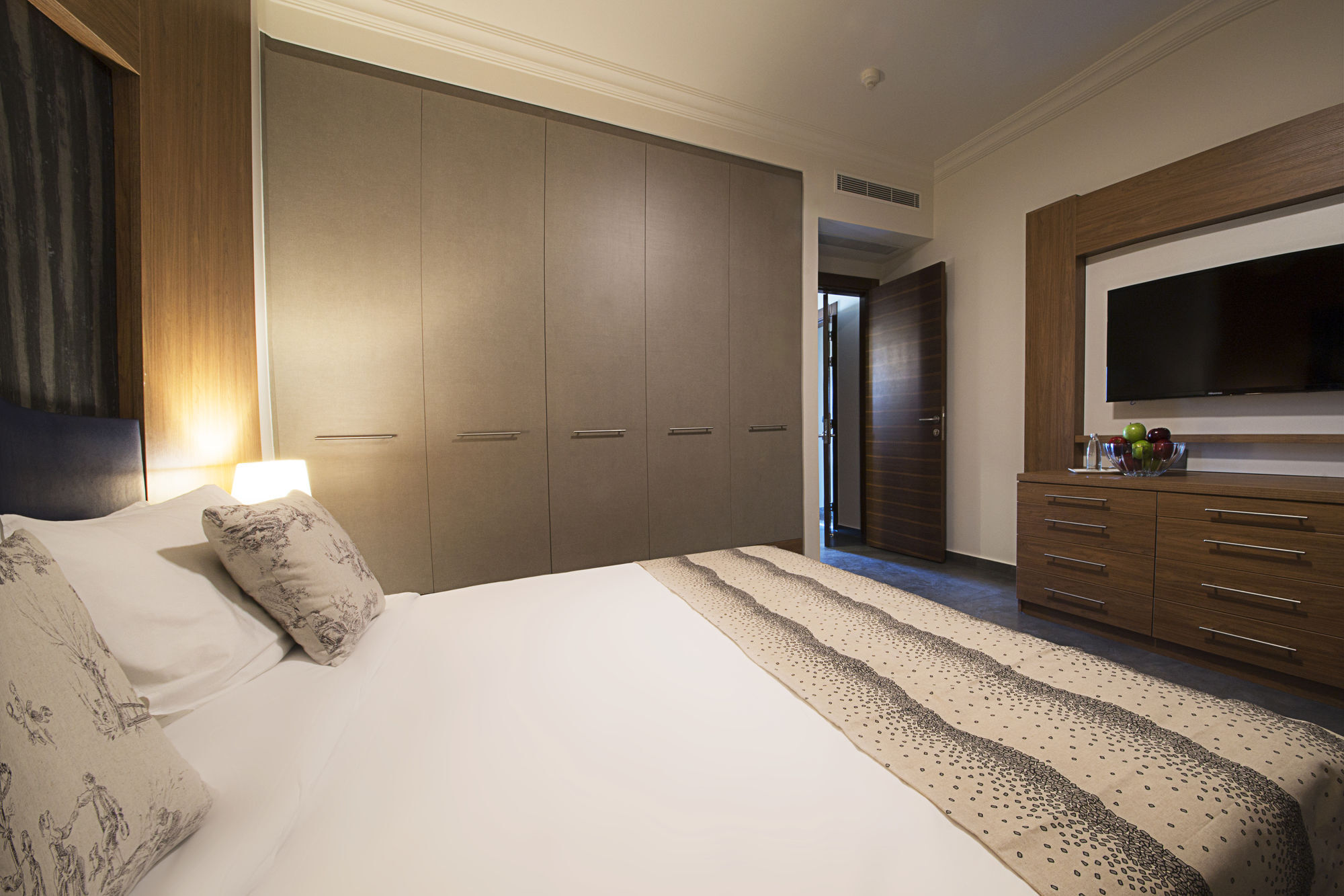 Urban Central Suites - Бейрут Екстериор снимка